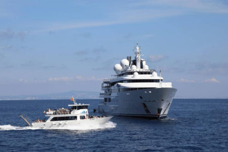 Al-Lusail-e-Katara-vistos-em-Capri-boatshopping-3