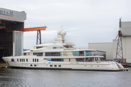 Amels-revela-detalhes-LE242-New-Secret-boatshopping-2