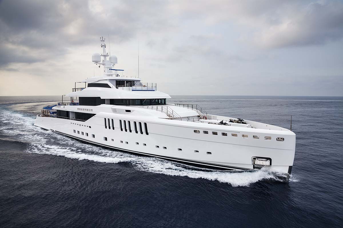 Benetti Seasense - boat shopping