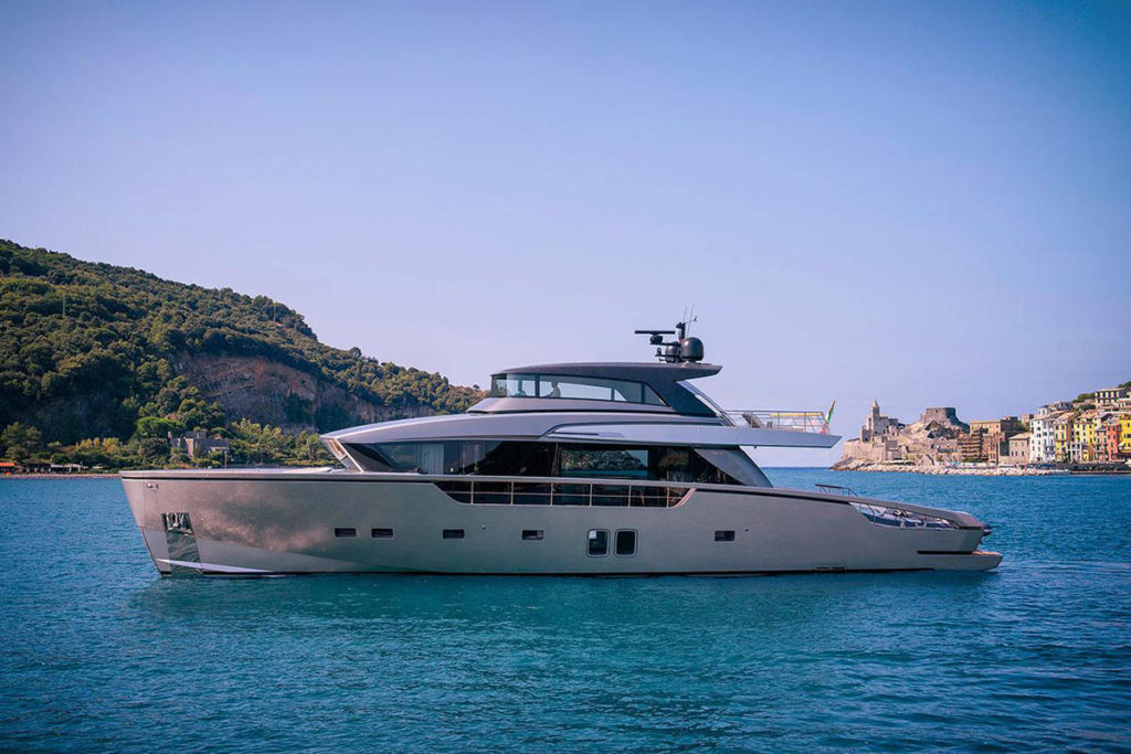 Sanlorenzo-revela-mais-detalhes-SX88-Crossover-boatshopping