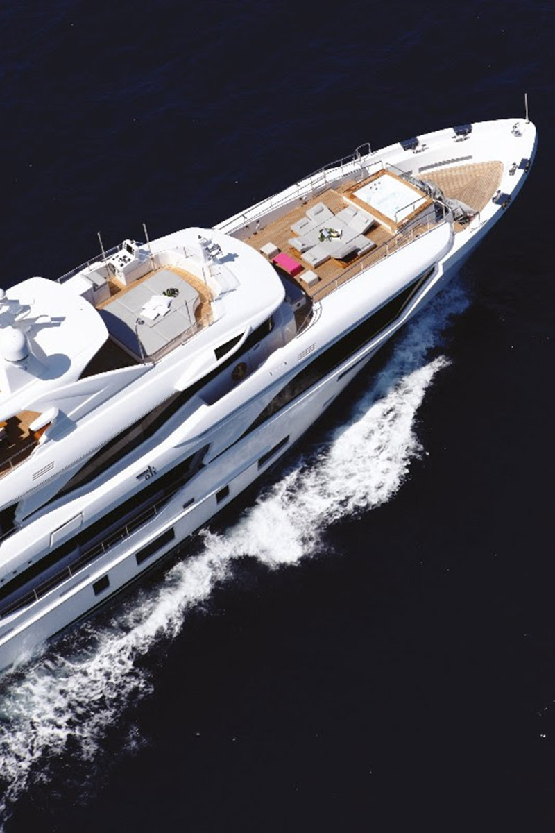 Benetti-no-FLIBS-2017-boatshopping