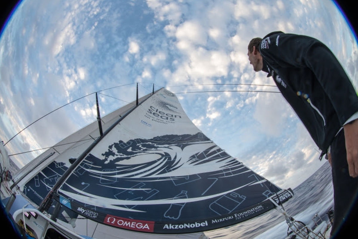 Volvo-Ocean-Race-As-24-horas-cruciais-da-Perna-2-boatshopping