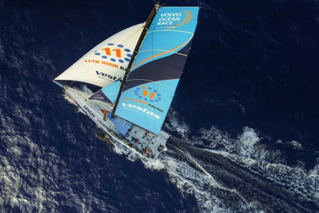 Volvo-Ocean-Race-no-atlantico-sul-boatshopping