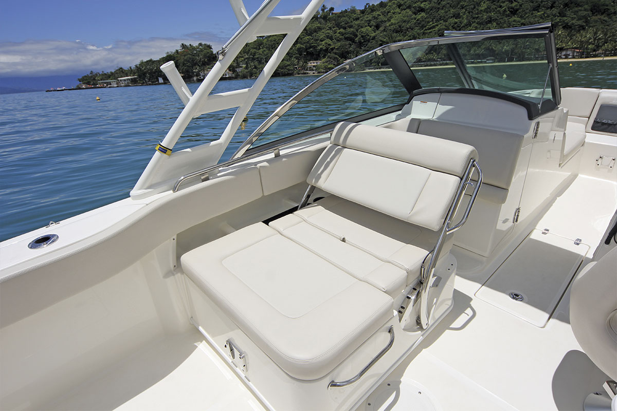 oat-Teste-Boston-Whaler-230-boatshopping