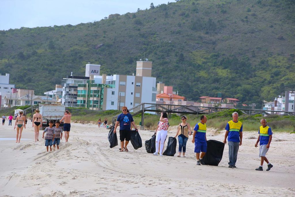 Projeto Limpeza dos Mares - boat shopping