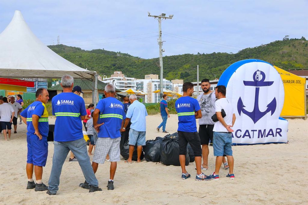 Projeto Limpeza dos Mares - boat shopping