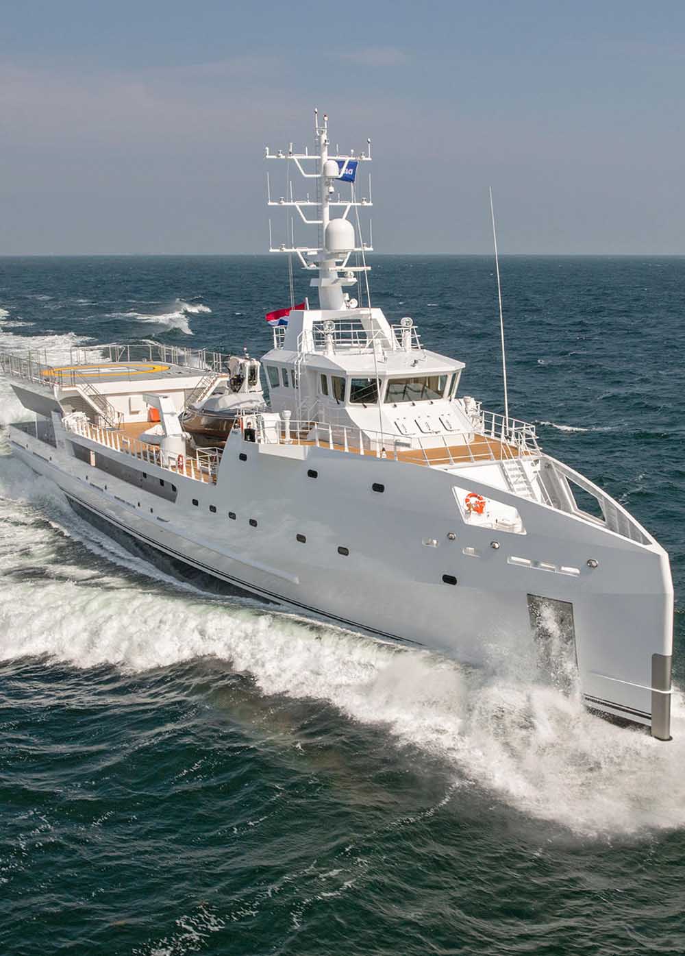 Damen-vende-iate-de-suporte-Game-Changer-boatshopping