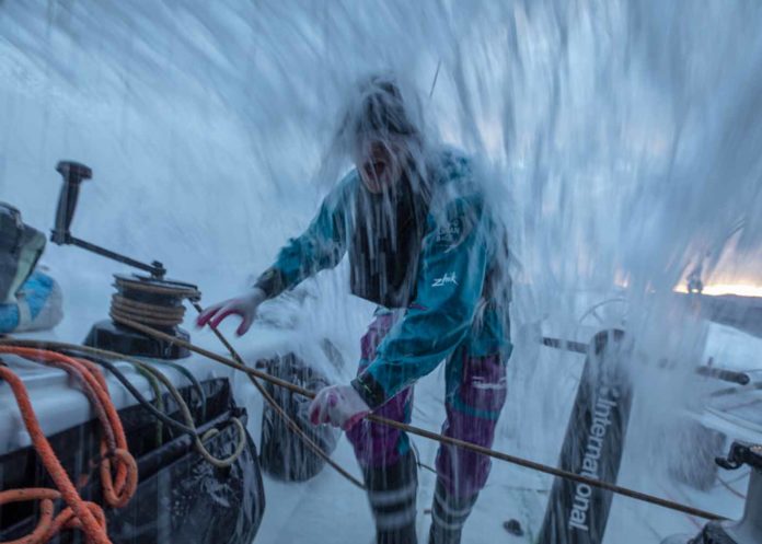 Líderes abrem vantagem na quarta etapa da Volvo Ocean Race