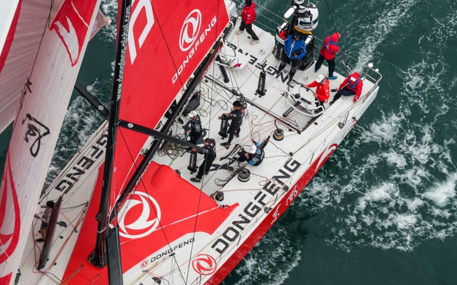 Volvo-Ocean-Race-MAPFRE-ganha-a-volta-da-ilha-de-Kong-boatshopping