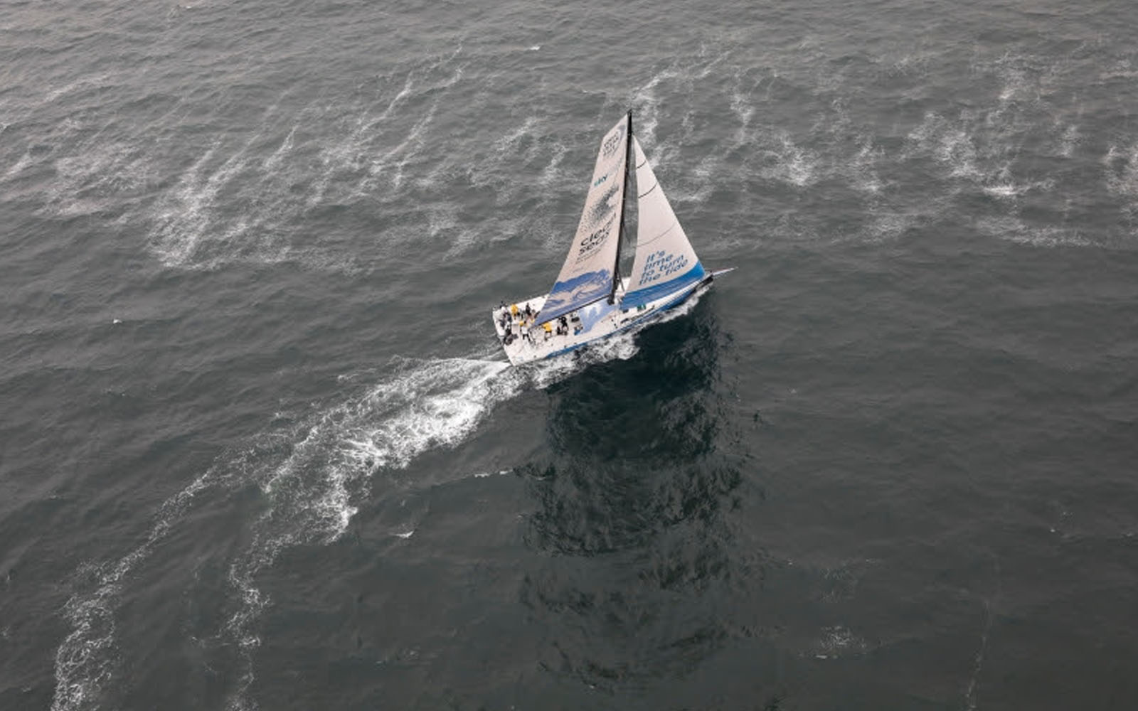 Volvo-Ocean-Race-MAPFRE-ganha-a-volta-da-ilha-de-Kong-boatshopping