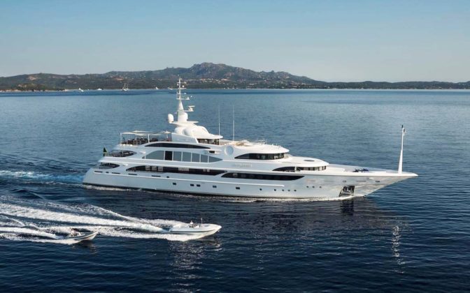 Benetti-203-Mine-Games-Miami-Yacht-Show-boatshopping