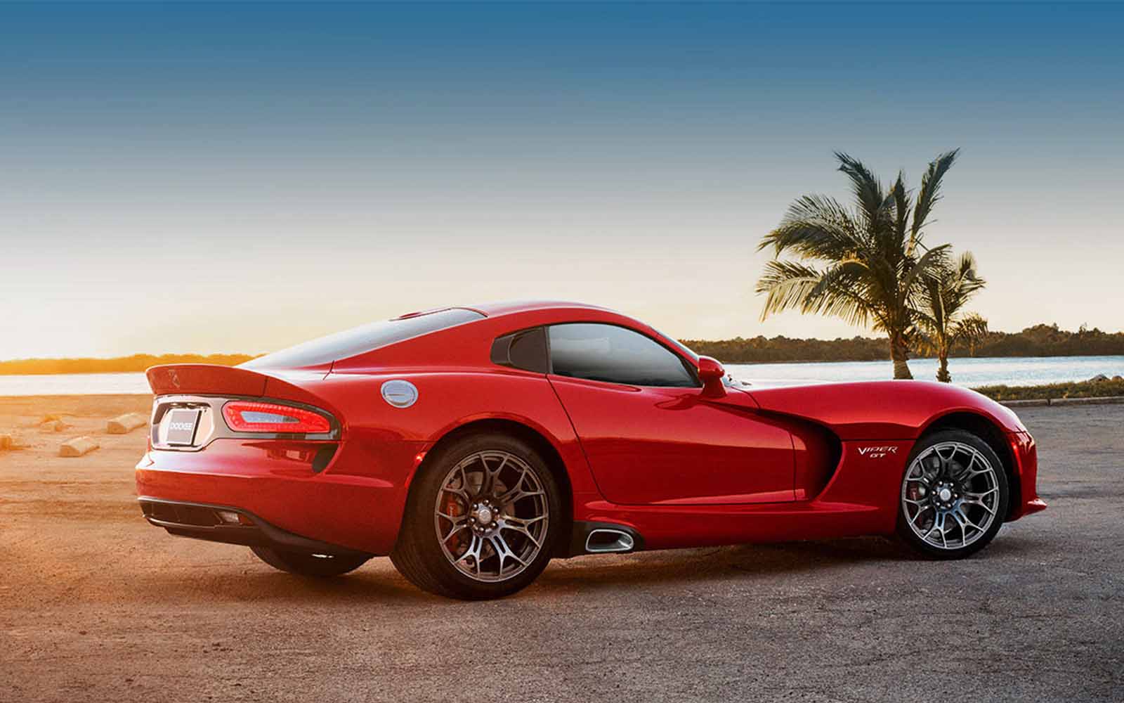 Dodge Viper - boat shopping