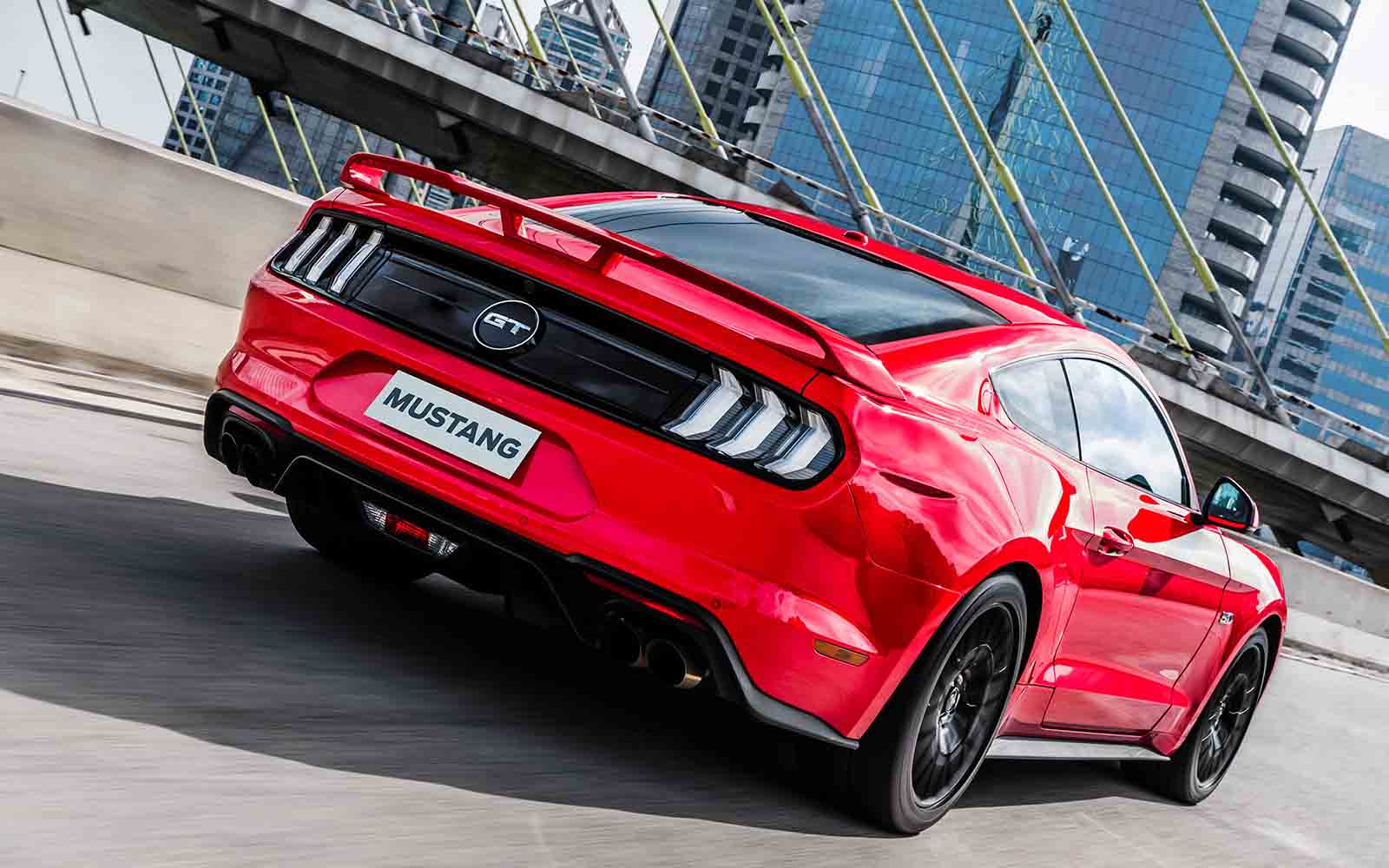 Ford Mustang GT - boat shopping