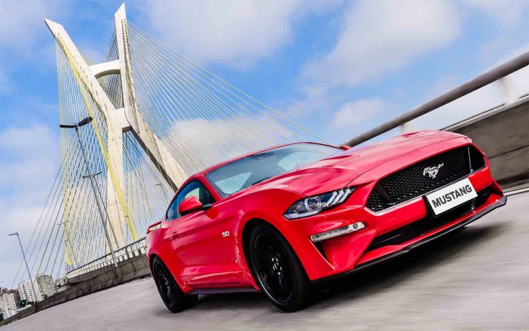 Ford Mustang - boat shopping