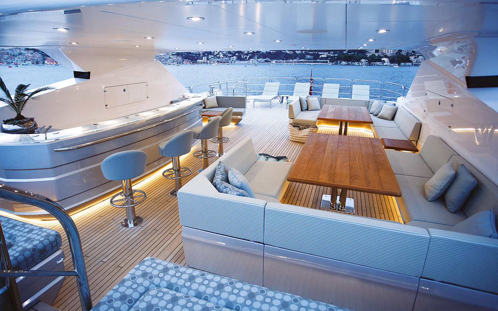 Sundecks 4 - Boat Shopping