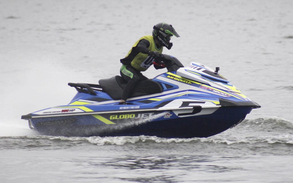 Erik Teixeira treina forte para o 31 Brazilian de Jet Sports Championship-boatshopping