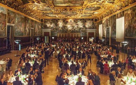 Ferretti comemora 50 anos com festa em Veneza-boatshopping-2