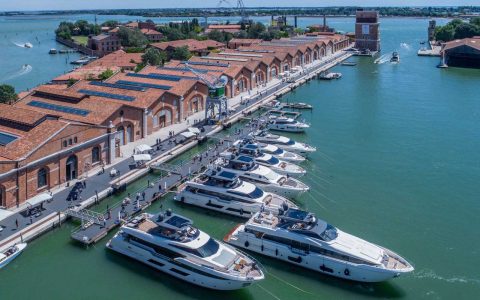 Ferretti comemora 50 anos com festa em Veneza-boatshopping-5