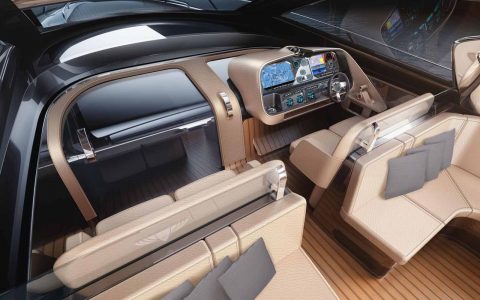 Hunton – H55-cockpit-boatshopping