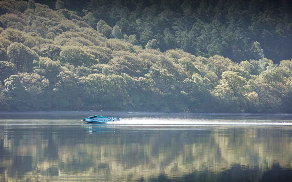 jaguar-barco eletrico-02-recorde-boatshopping