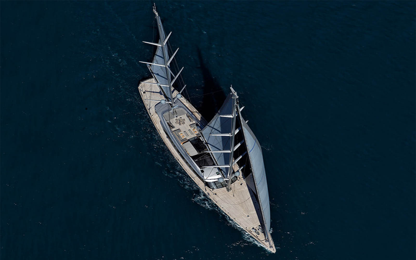 superiates-Sybaris-Perini Navi-boatshopping