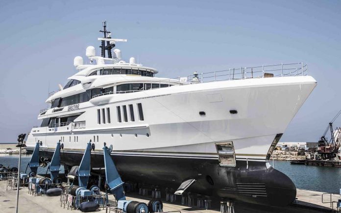 Benetti-Spectre-boatshopping