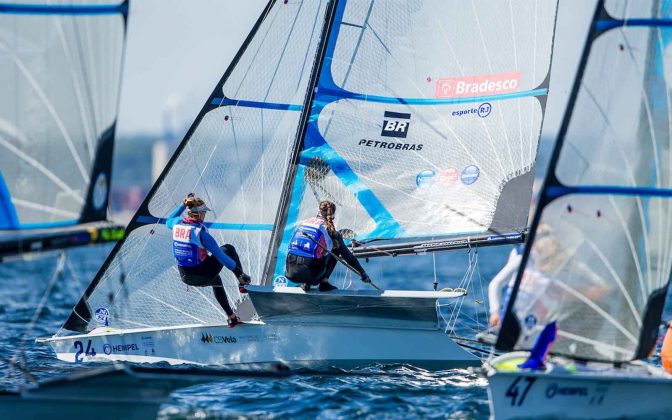 Martine Grael e Kahena Kunze-Pedro Martinez-Sailing Energy-boatshopping