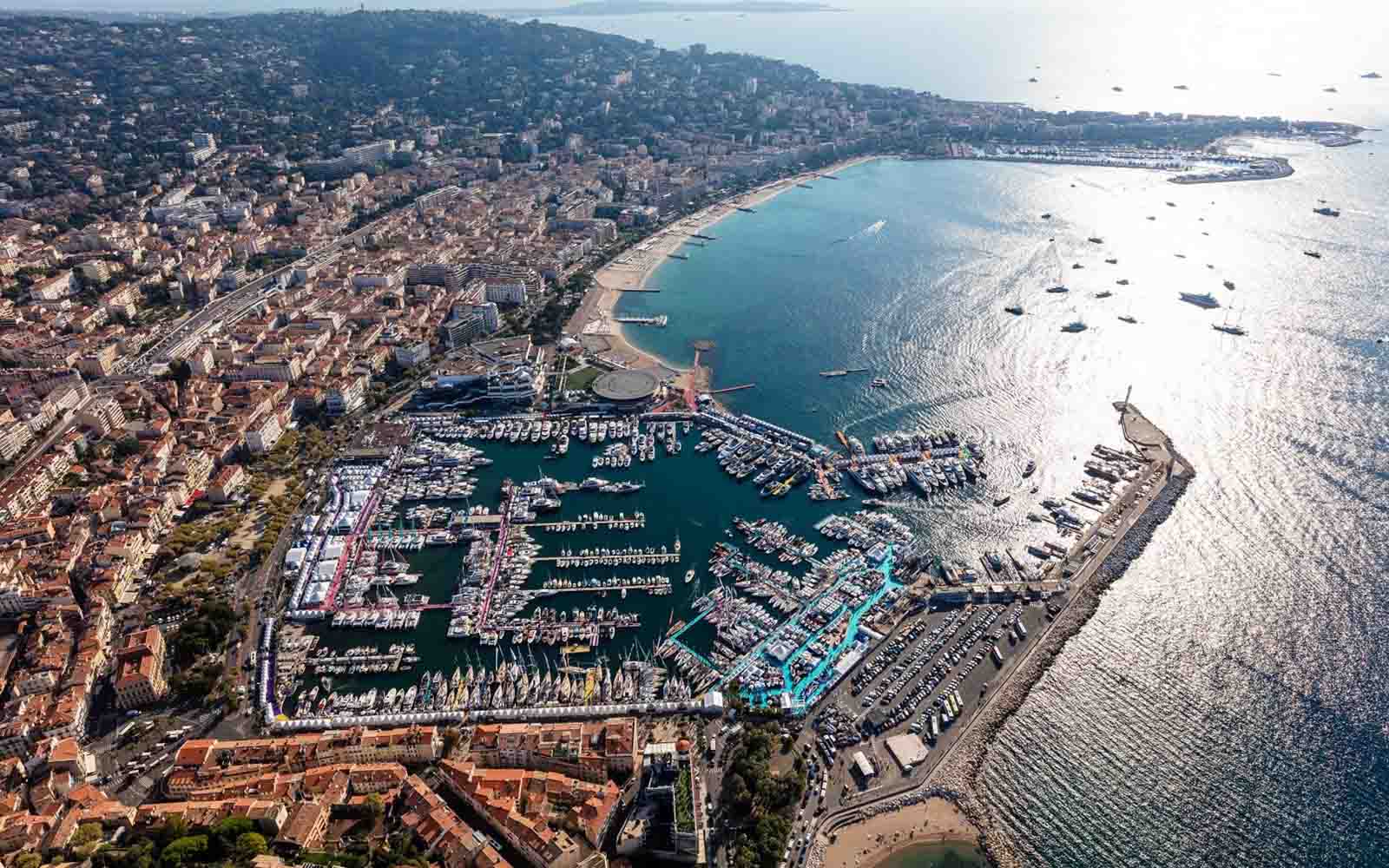 Cannes Yachting Festival-01-boatshopping