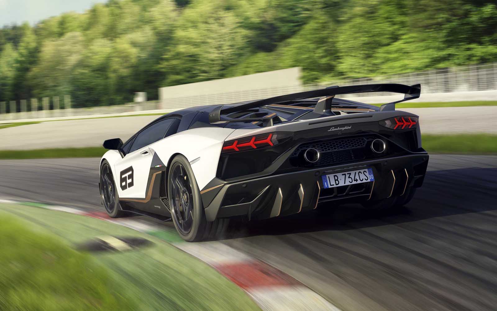 Lamborghini-Aventador SVJ-04-boatshopping