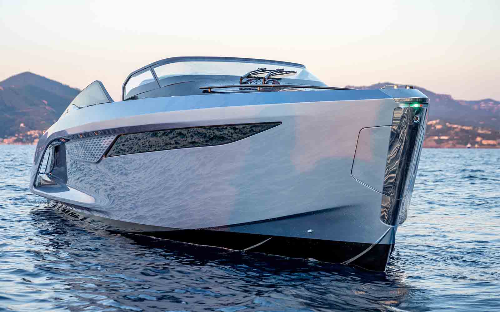 Princess Yachts-r35-03-boatshopping