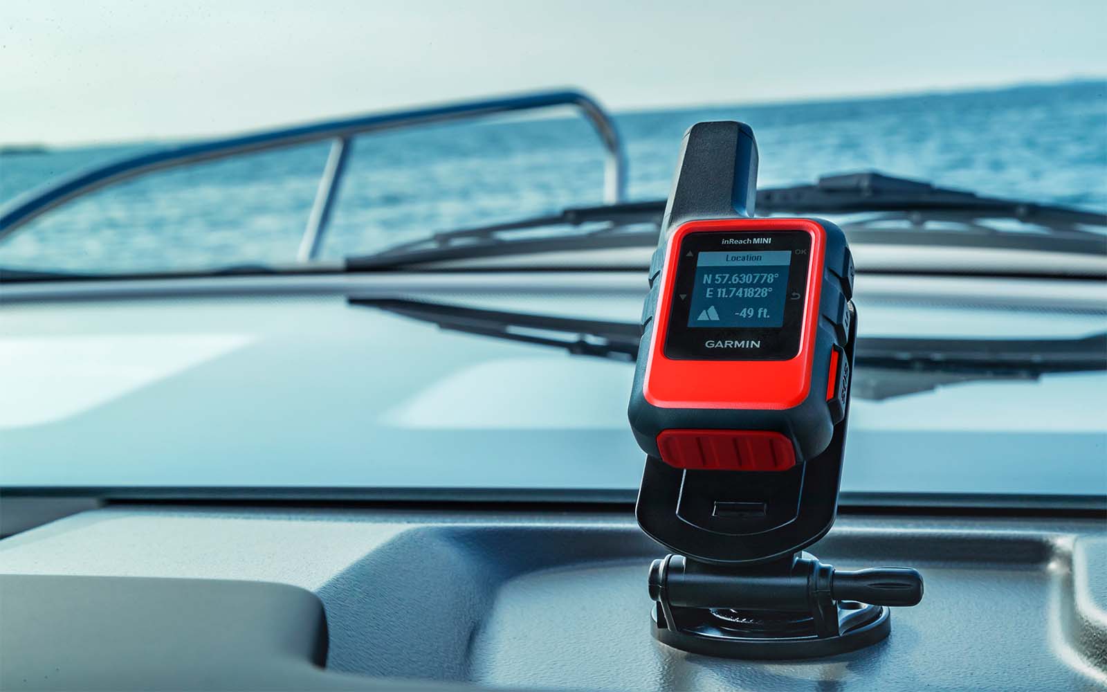 Garmin-inReach_Mini-01-boatshopping