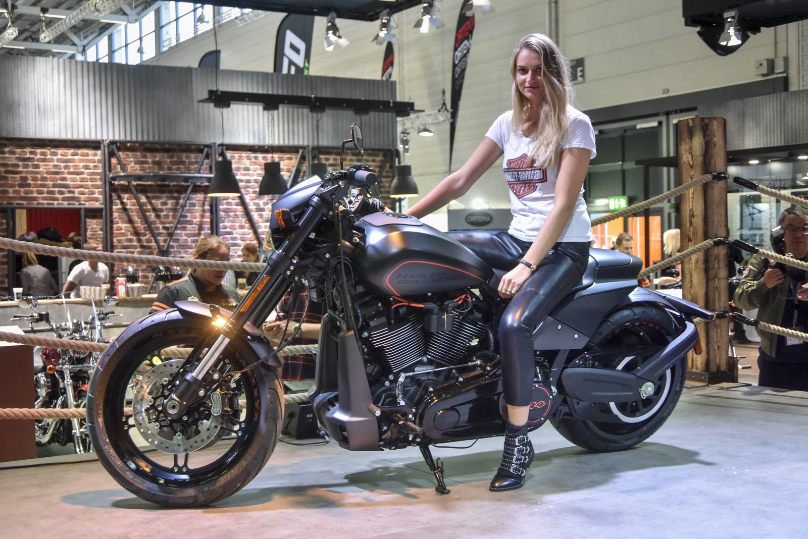 motos-Harley-Davidson FXDR-boatshopping
