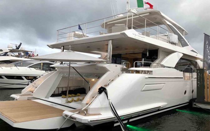 Azimut-FLIBS-01-boatshopping-ok