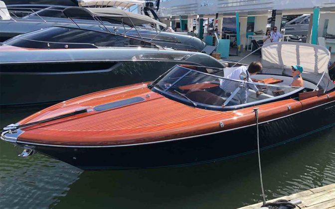Fort Lauderdale International Boat Show-Riva-boatshopping