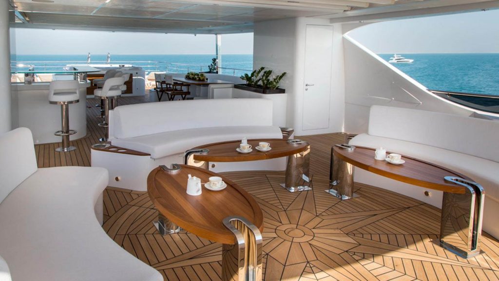 Gulf Craft revela novas imagens do primeiro superiate Majesty 140-boatshopping