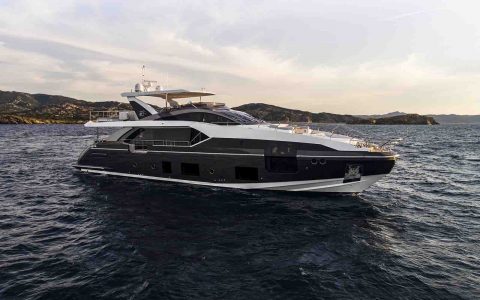 Azimut Grande 27 Metri no Brasil – Boat shopping (2)