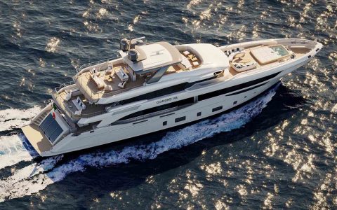 Benetti vende primeiro iate Diamond 145-boatshopping-1