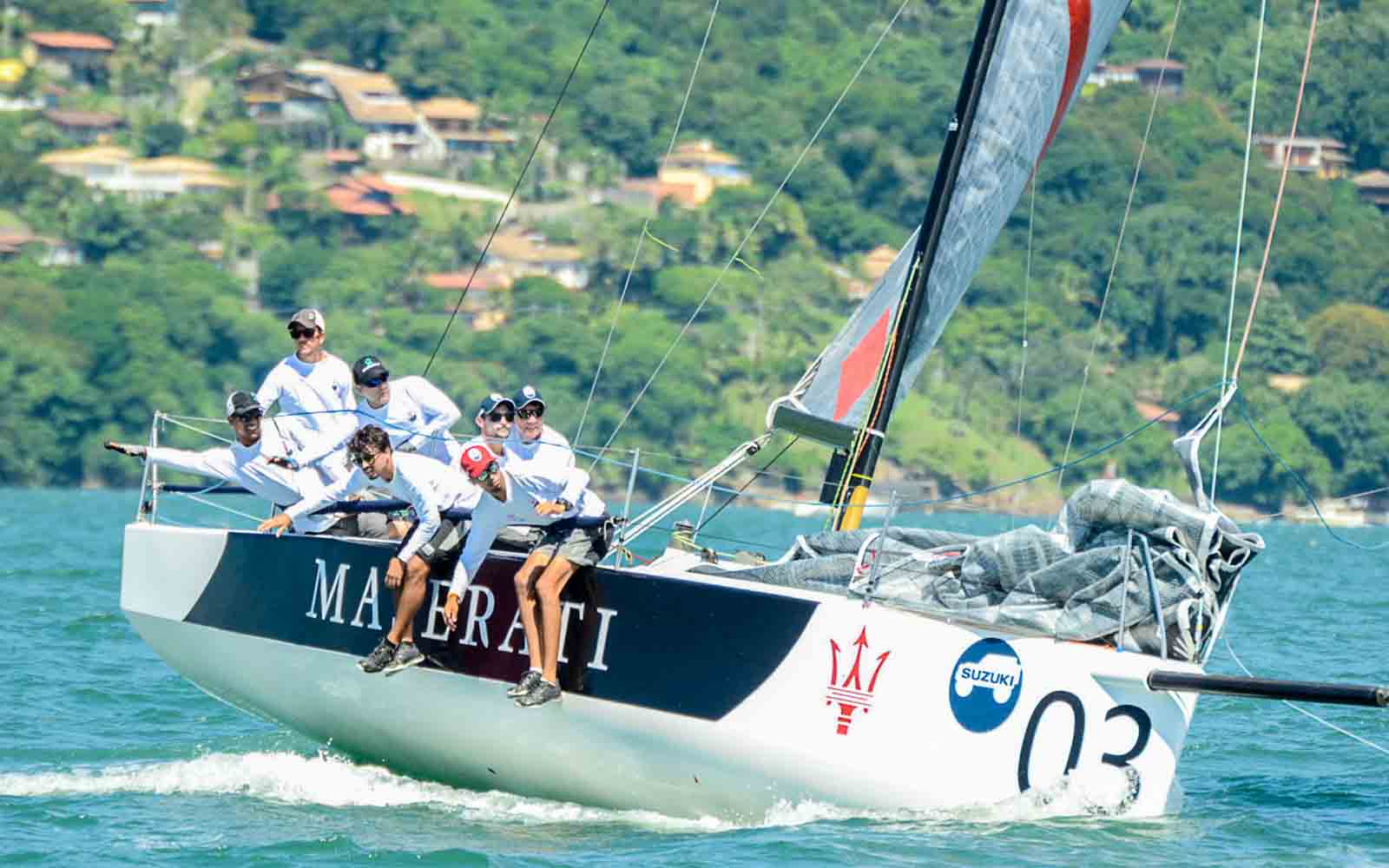 equipe maseratti etapa em ilhabela c30 - boat shopping