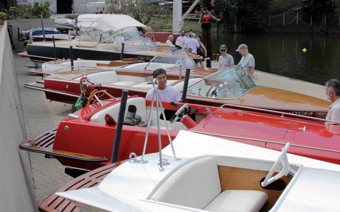 v classic boat - boat shopping