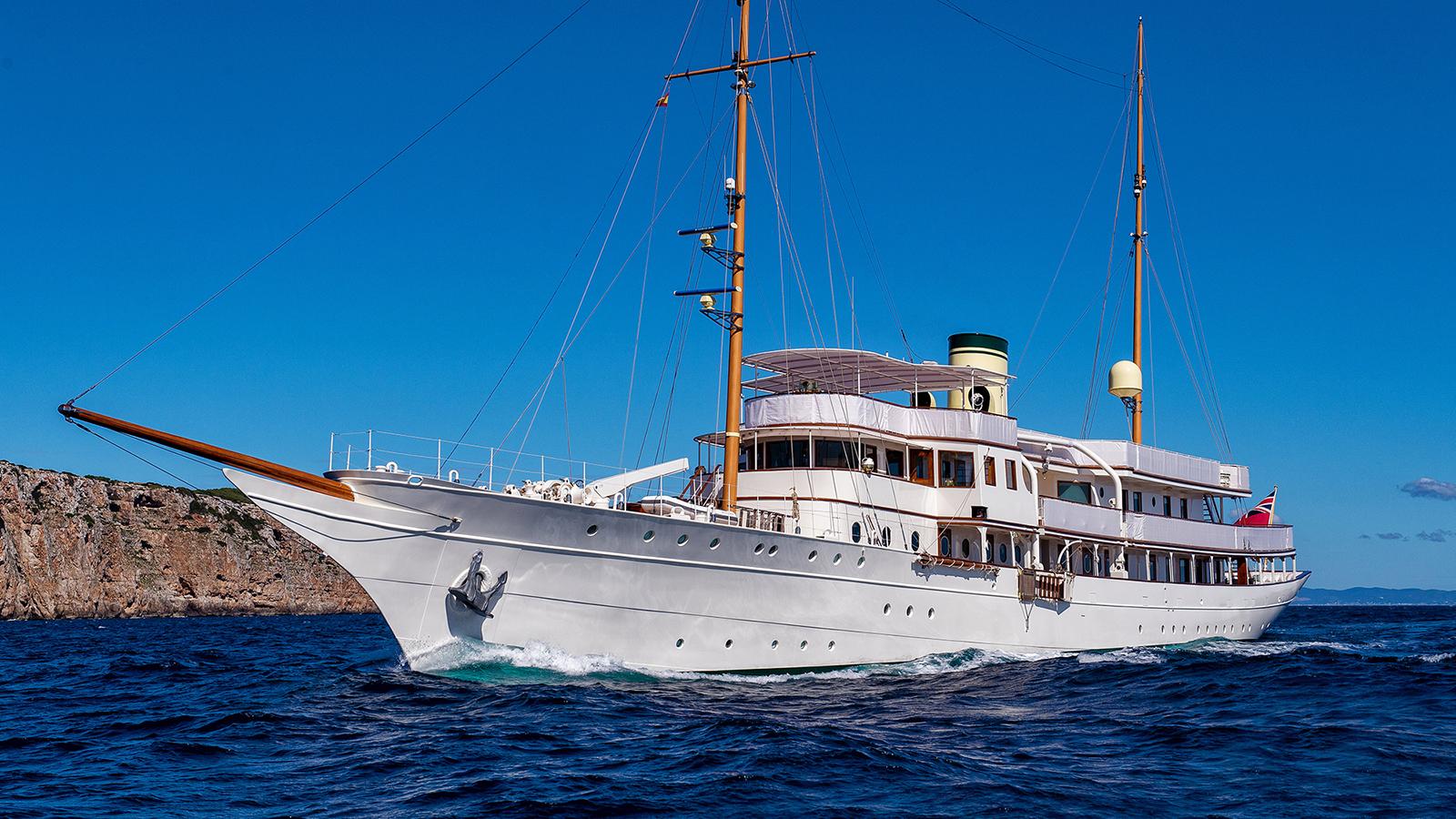 2. haida 1929 superyacht awards - boat shopping