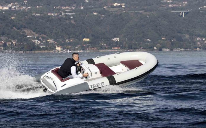 Pirelli J39 Azimut Special Edition - boat shopping 1