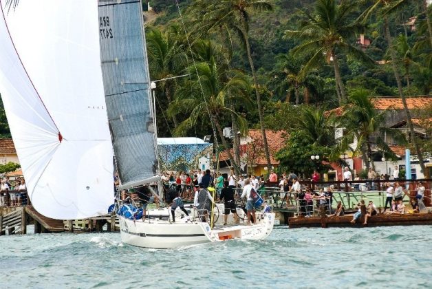 Semana de Vela de Ilhabela duas largadas - boat shopping