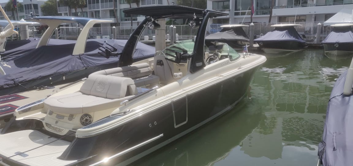 chris-craft launch 28 gt - boat shopping