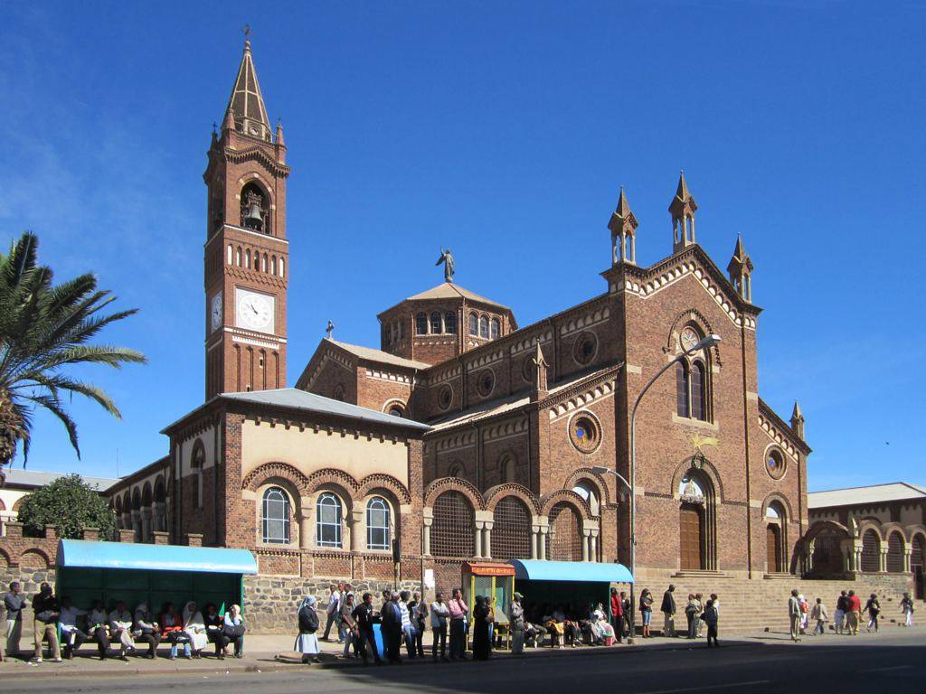 20. Catedral de Asmara, Eritreia - boat shopping