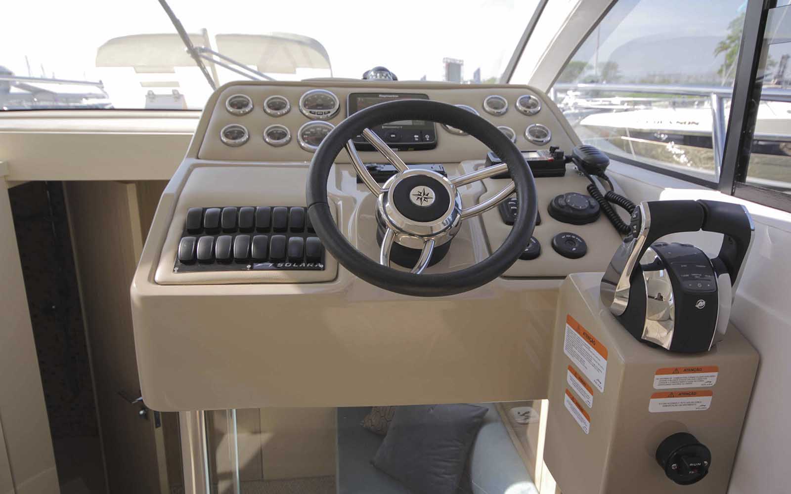 boat teste solara 380 HT - boat shopping