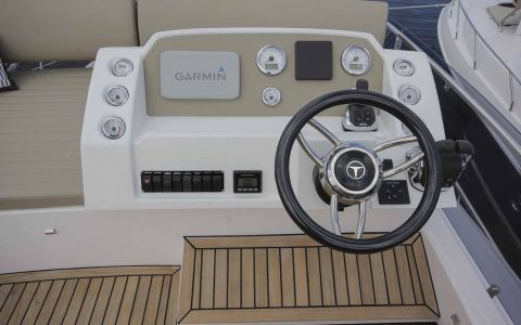 boat teste triton 460 fly – boat shopping 16