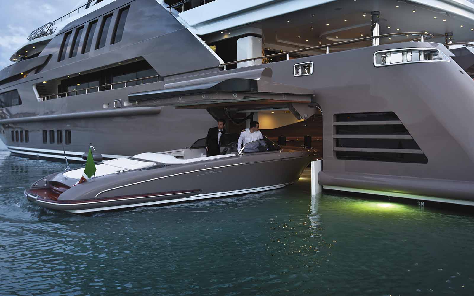 superiate j'ade crn yacht - boat shopping