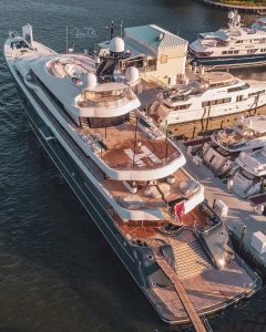 superiate phoenix 2 lurssen aerea – boat shopping