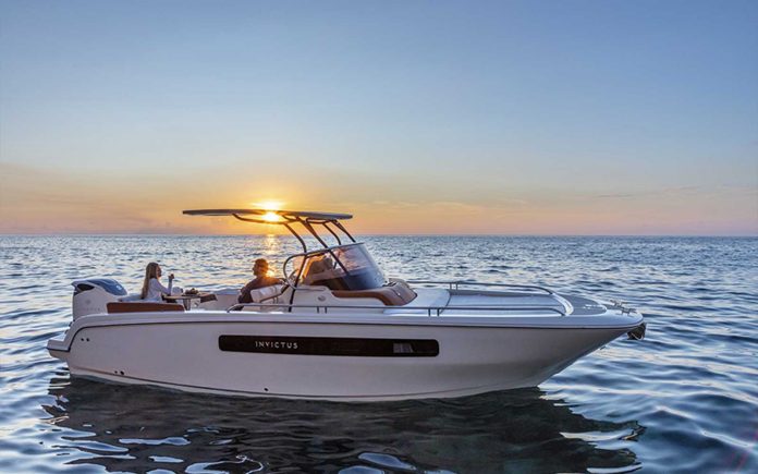 Invictus CX270 - boat shopping