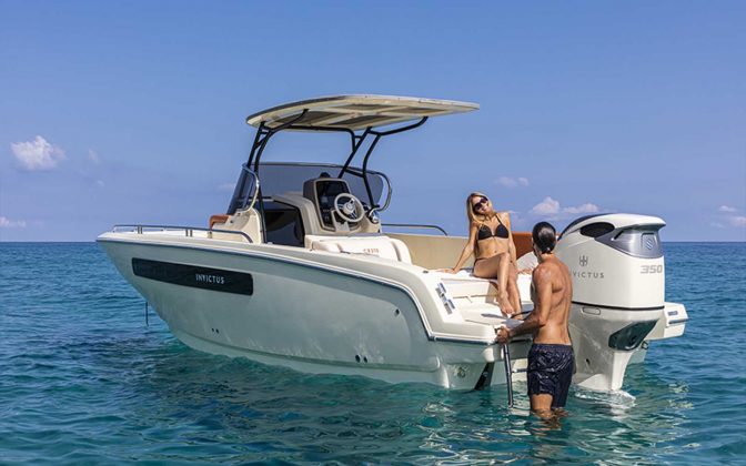 Invictus CX270 - boat shopping